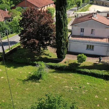 A L'etage Avec Grande Terrasse - Climatise - 3