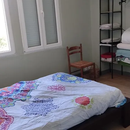 A L'etage Avec Grande Terrasse - Climatise - 3